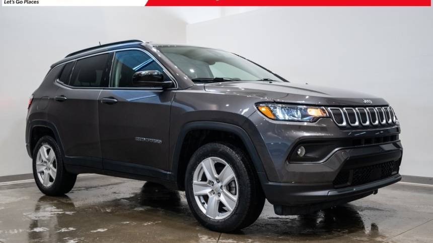 2022 Jeep Compass Latitude — SUV — 22,645 mi — Brookfield, WI