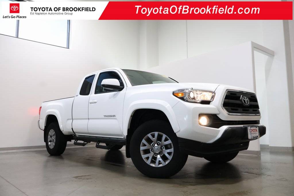 2017 Toyota Tacoma SR5 — Pickup Truck — 96,202 mi — Brookfield, WI