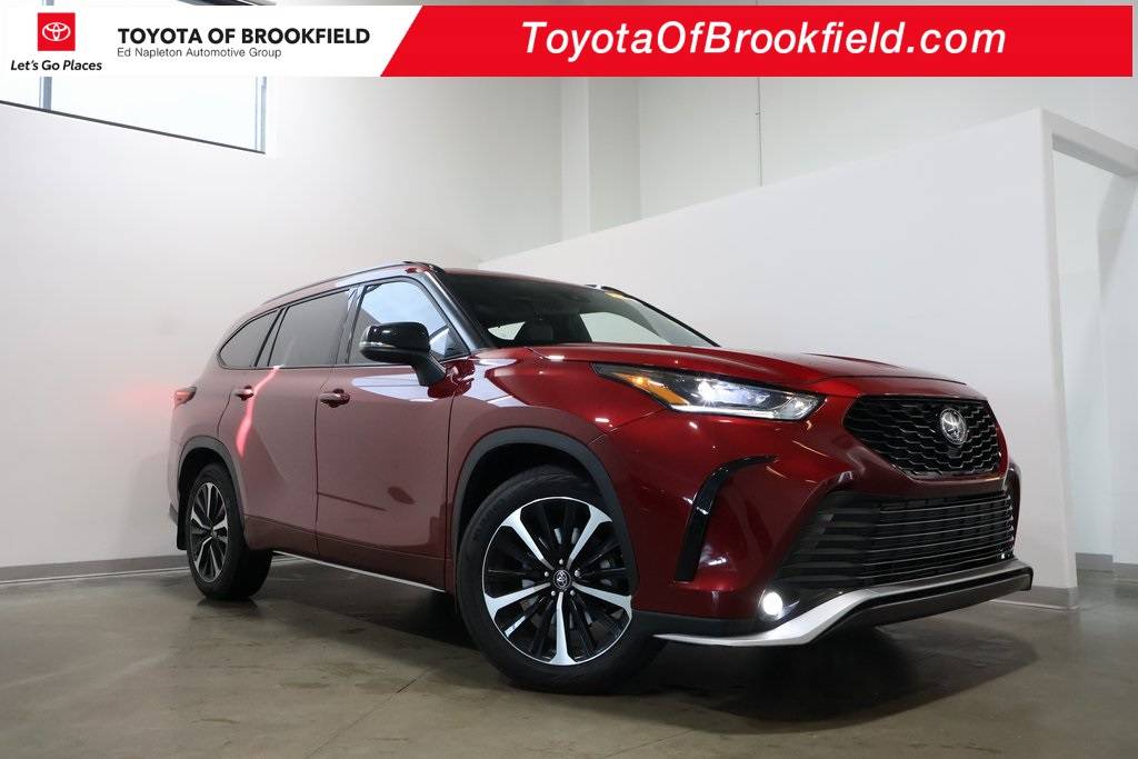 2022 Toyota Highlander XSE — SUV — 43,581 mi — Brookfield, WI
