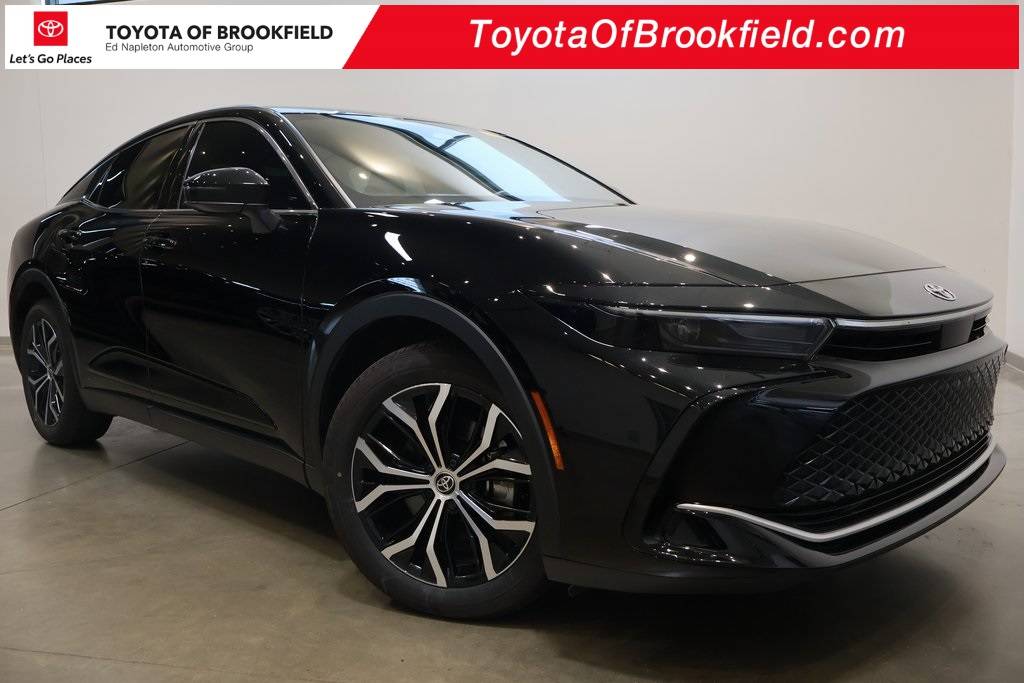 2023 Toyota Crown XLE — Sedan — 46,149 mi — Brookfield, WI