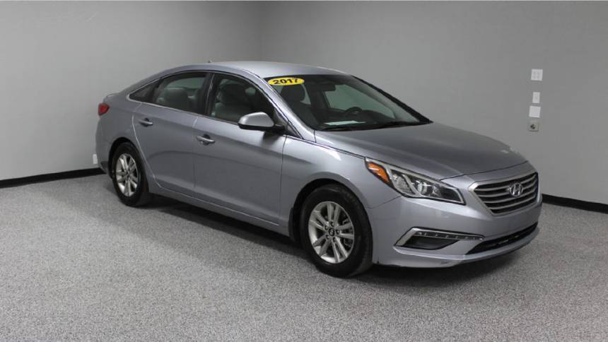 2015 Hyundai Sonata SE — Sedan — 111,431 mi — Tucson, AZ
