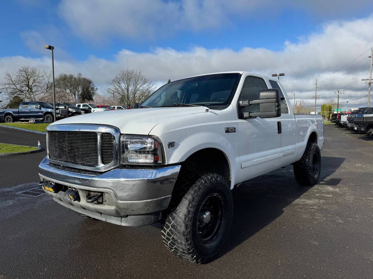 2001 Ford Super Duty F-250 XLT — Pickup Truck — 199,234 mi — Albany, OR