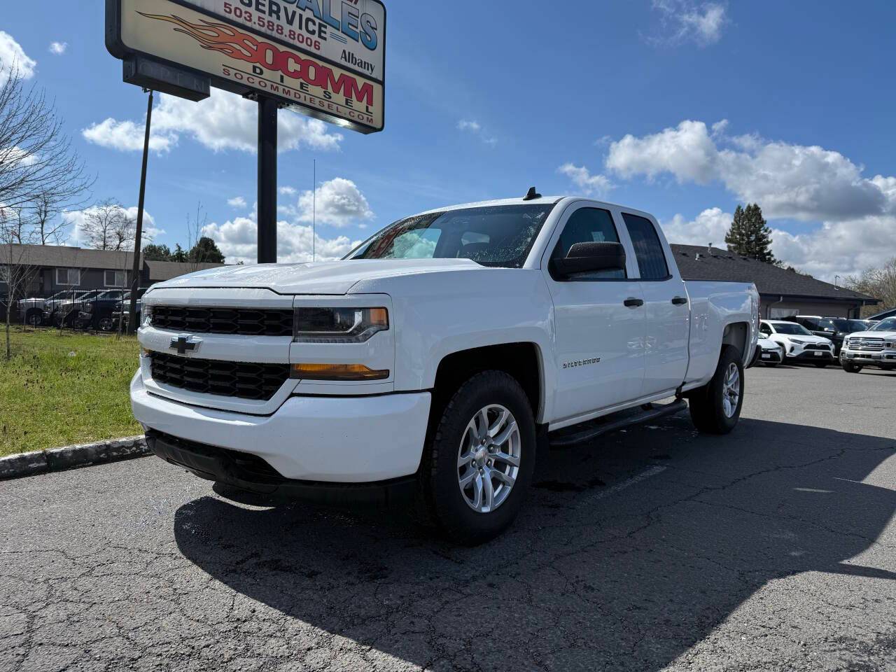 2019 Chevrolet Silverado 1500 LD Custom — Pickup Truck — 136,650 mi — Albany, OR