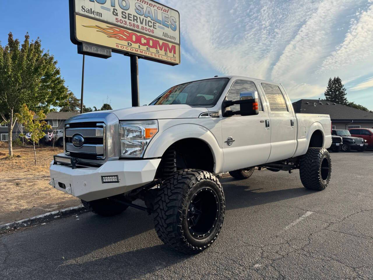 2015 Ford Super Duty F-350 Platinum — Pickup Truck — 136,550 mi — Albany, OR