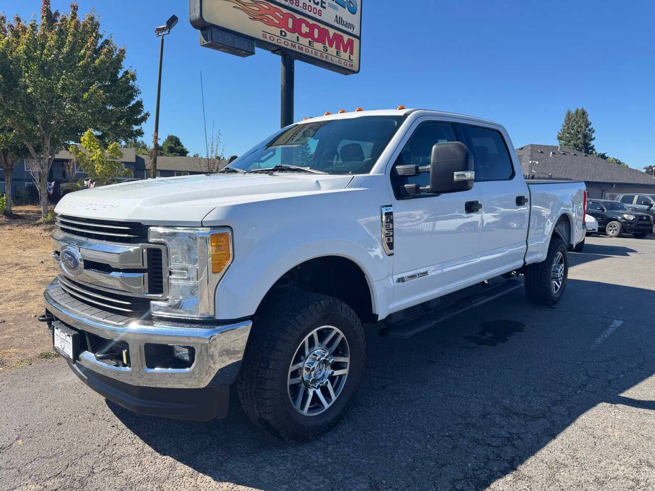 2017 Ford Super Duty F-350 XLT — Pickup Truck — 196,345 mi — Albany, OR