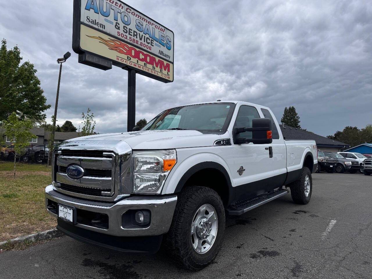 2015 Ford Super Duty F-350 XLT — Pickup Truck — 161,908 mi — Albany, OR