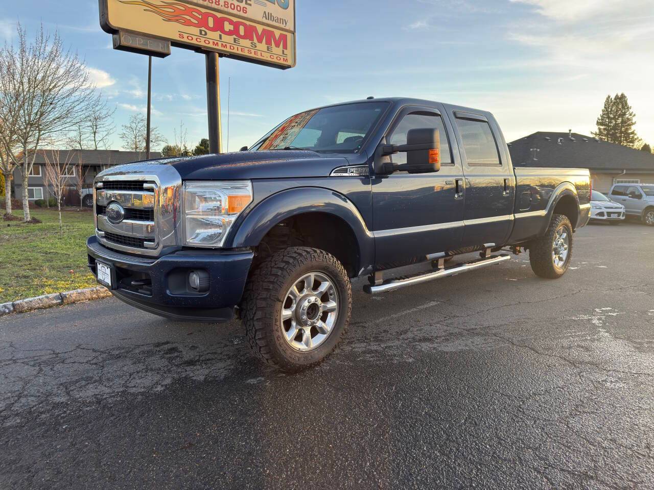 2015 Ford Super Duty F-350 Lariat — Pickup Truck — 238,602 mi — Albany, OR