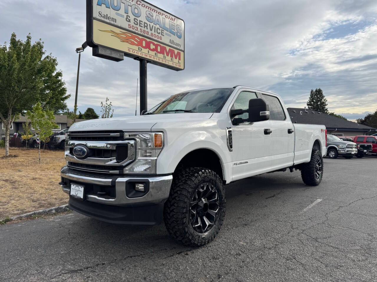 2022 Ford Super Duty F-350 XLT — Pickup Truck — 50,335 mi — Albany, OR