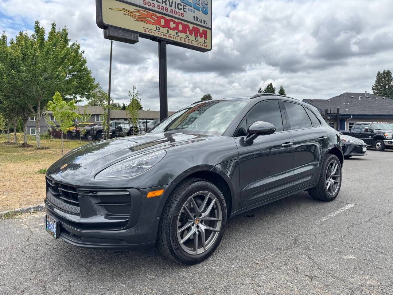 2022 Porsche Macan Standard — SUV — 13,930 mi — Albany, OR