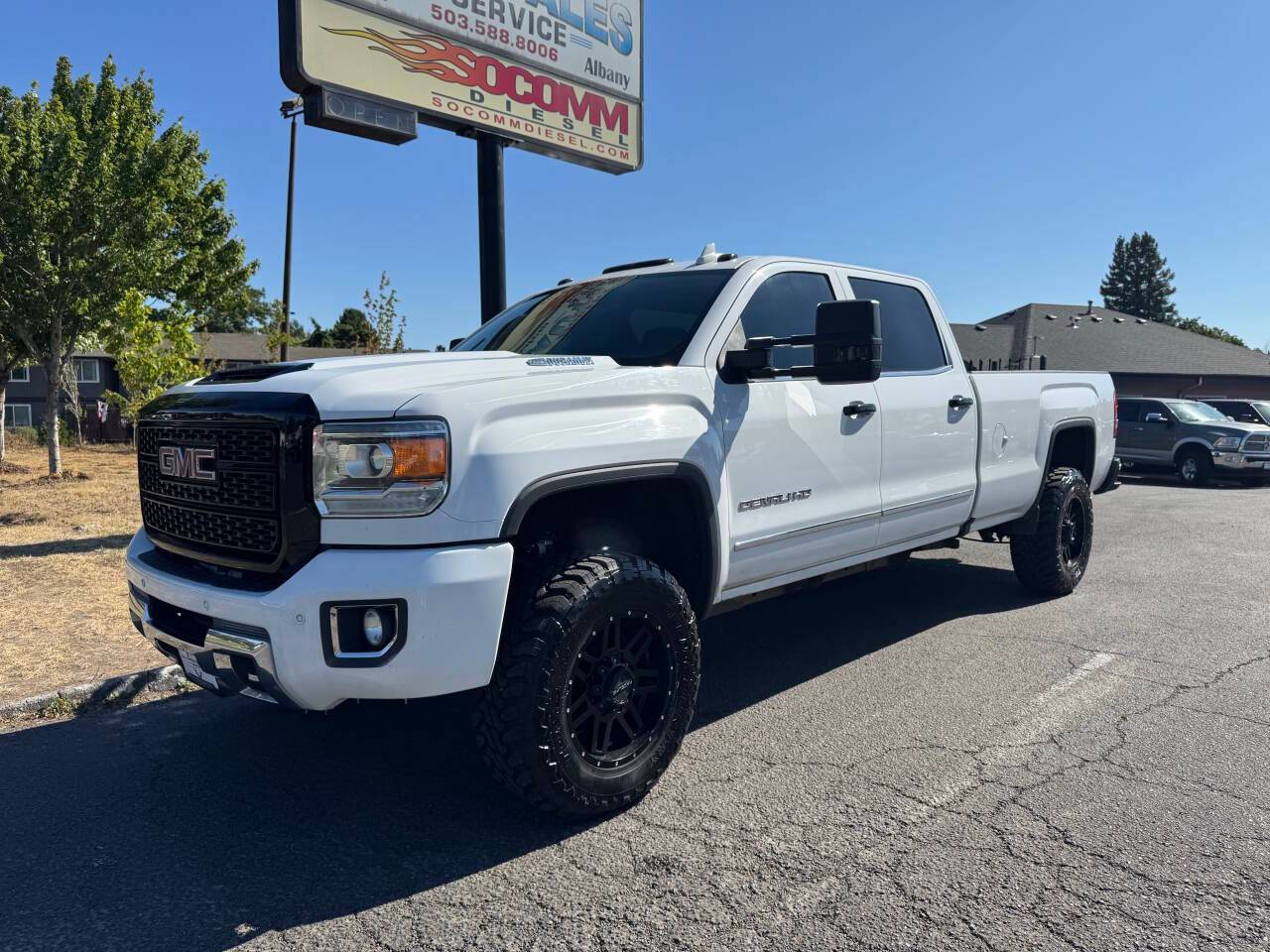 2019 GMC Sierra 3500HD Denali — Pickup Truck — 185,222 mi — Albany, OR