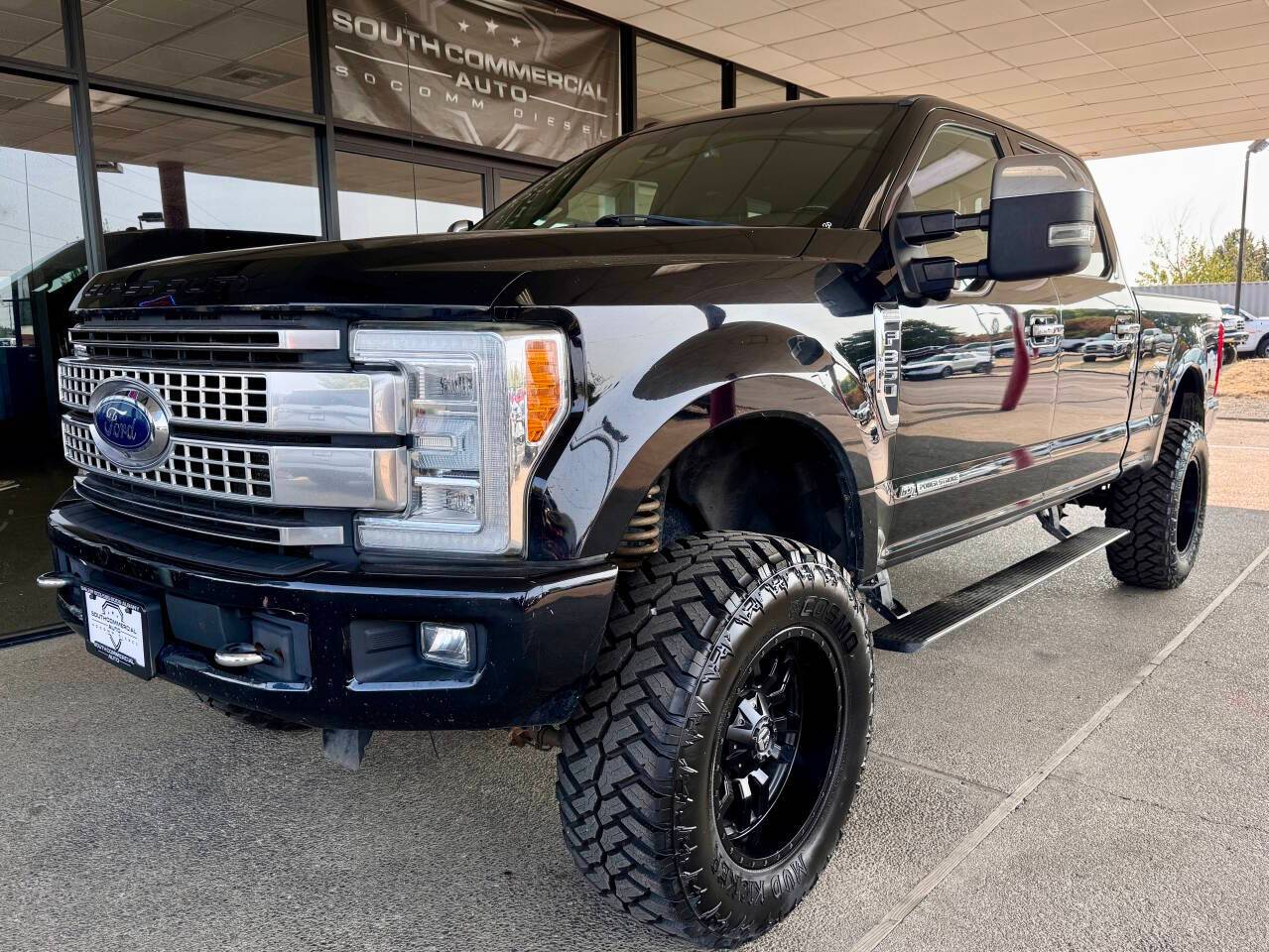 2017 Ford Super Duty F-350 Platinum — Pickup Truck — 72,635 mi — Albany, OR