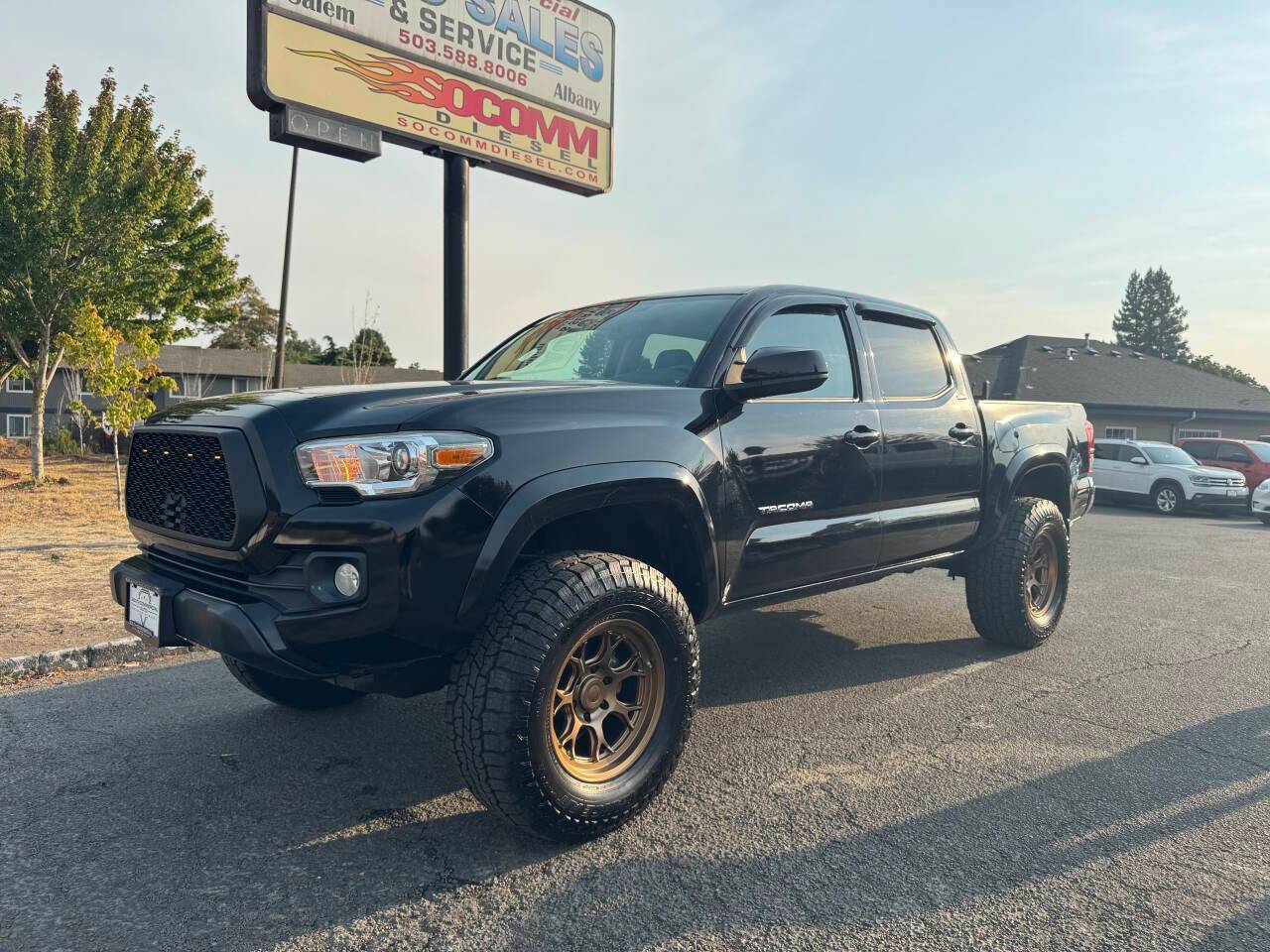 2017 Toyota Tacoma SR5 — Pickup Truck — 65,945 mi — Albany, OR