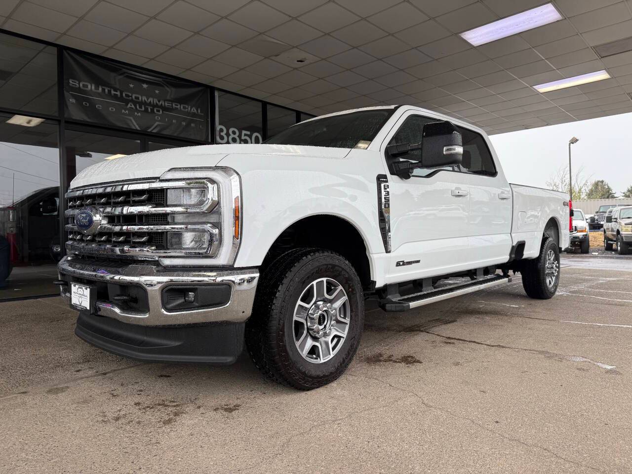 2024 Ford Super Duty F-350 LARIAT — Pickup Truck — 10,951 mi — Albany, OR