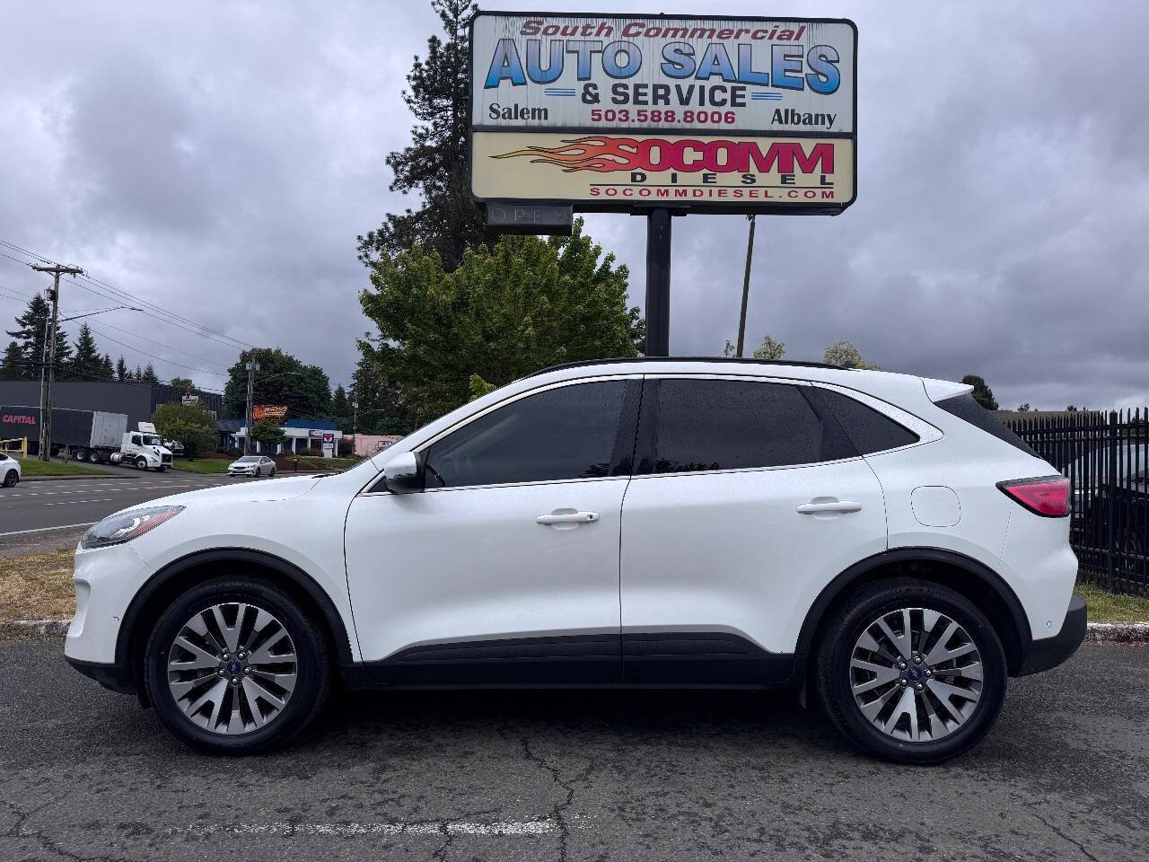 2020 Ford Escape Titanium — SUV — 103,850 mi — Albany, OR