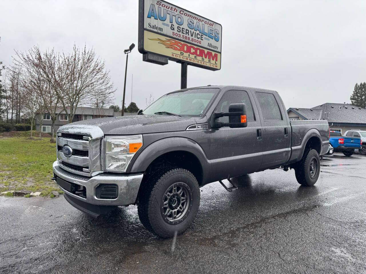 2016 Ford Super Duty F-350 XLT — Pickup Truck — 82,594 mi — Albany, OR