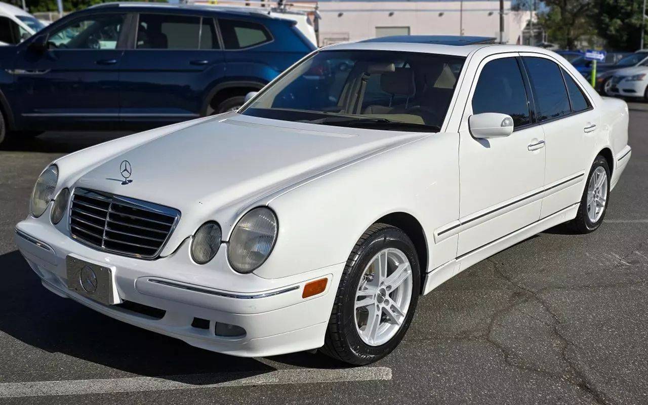 2001 Mercedes-Benz E-Class E 320 — Sedan — 120,504 mi — Los Angeles, CA