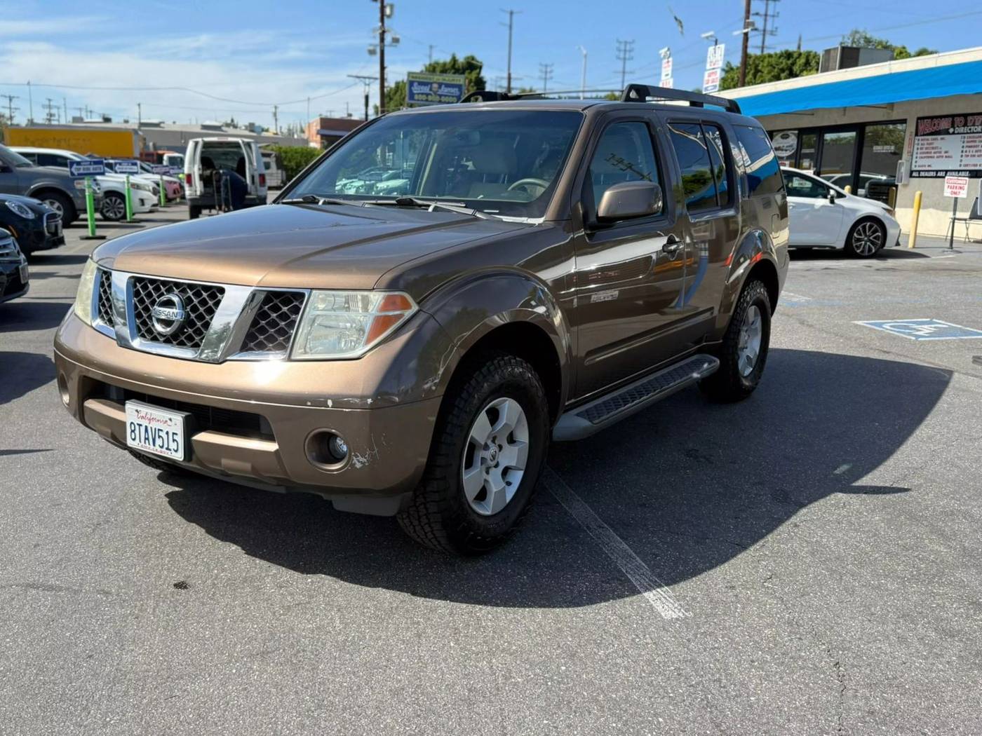 2005 Nissan Pathfinder SE — SUV — 204,147 mi — Los Angeles, CA