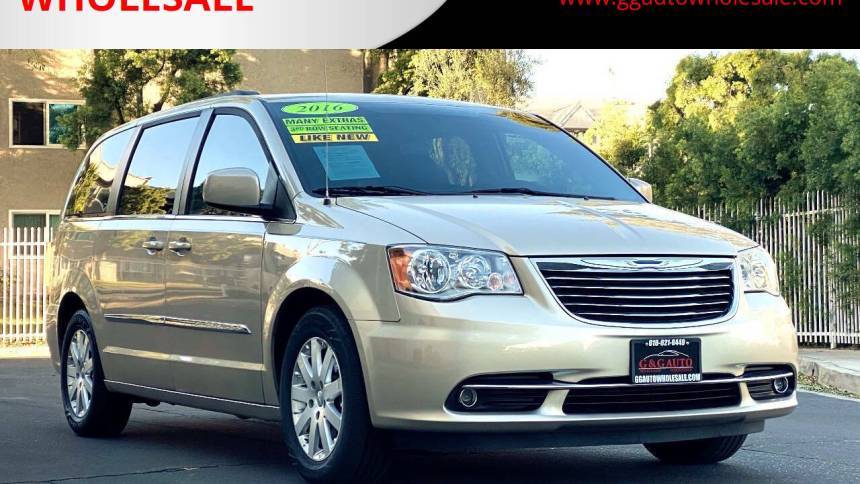 2016 Chrysler Town & Country Touring — Minivan — 103,317 mi — North Hollywood, CA