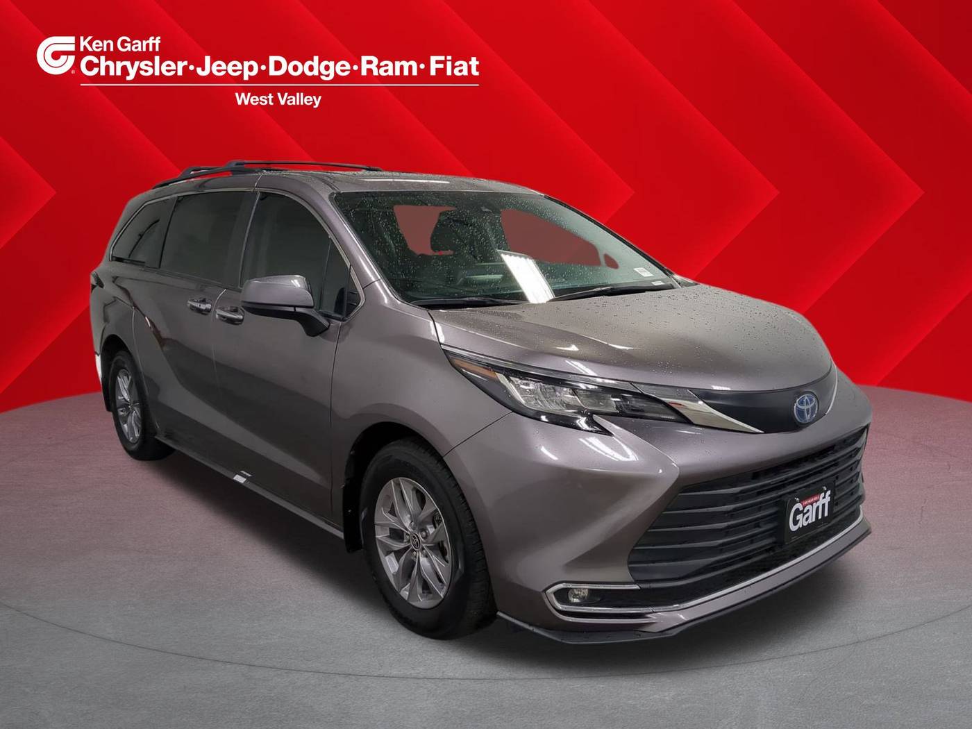 2022 Toyota Sienna XLE — Minivan — 30,014 mi — West Valley, UT
