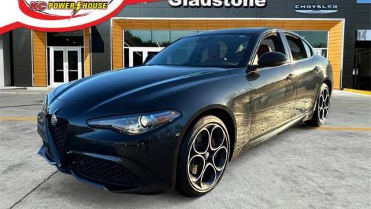 2023 Alfa Romeo Giulia Veloce — Sedan — 5,883 mi — Gladstone, MO