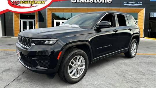 2023 Jeep Grand Cherokee Laredo — SUV — 28,274 mi — Gladstone, MO