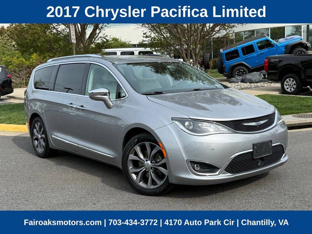 2017 Chrysler Pacifica Limited — Minivan — 72,696 mi — Chantilly, VA