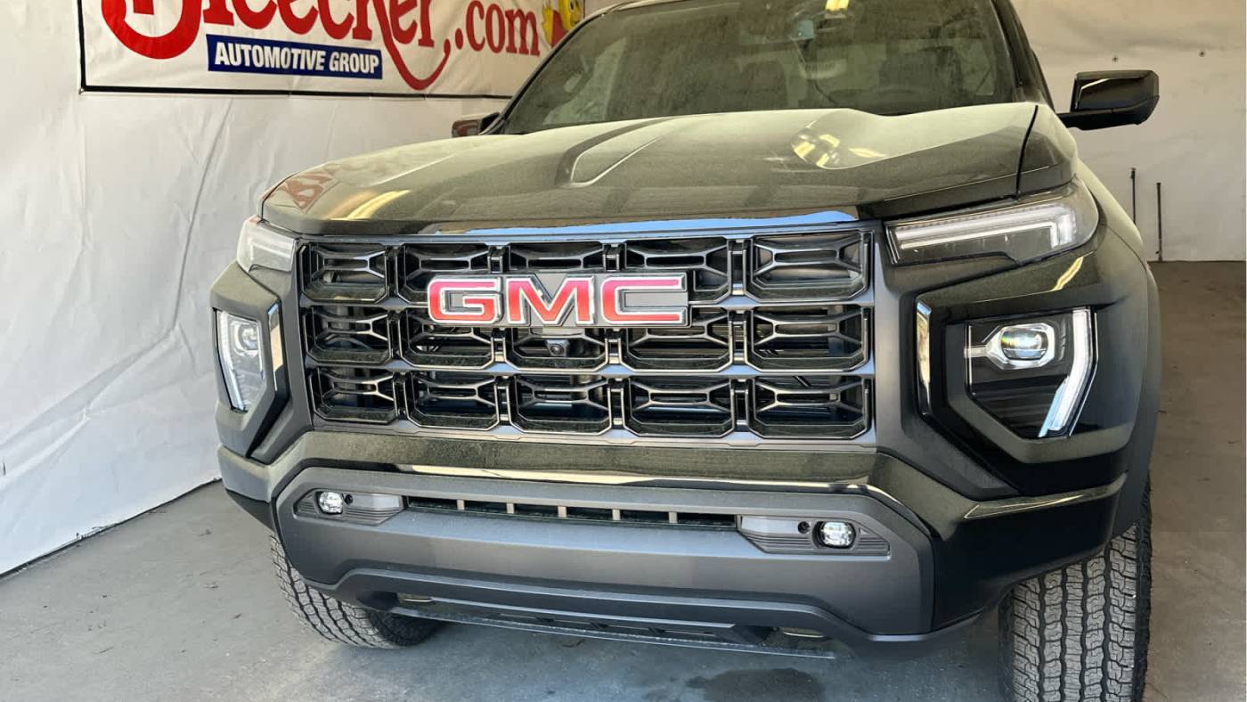 2025 GMC Canyon Elevation