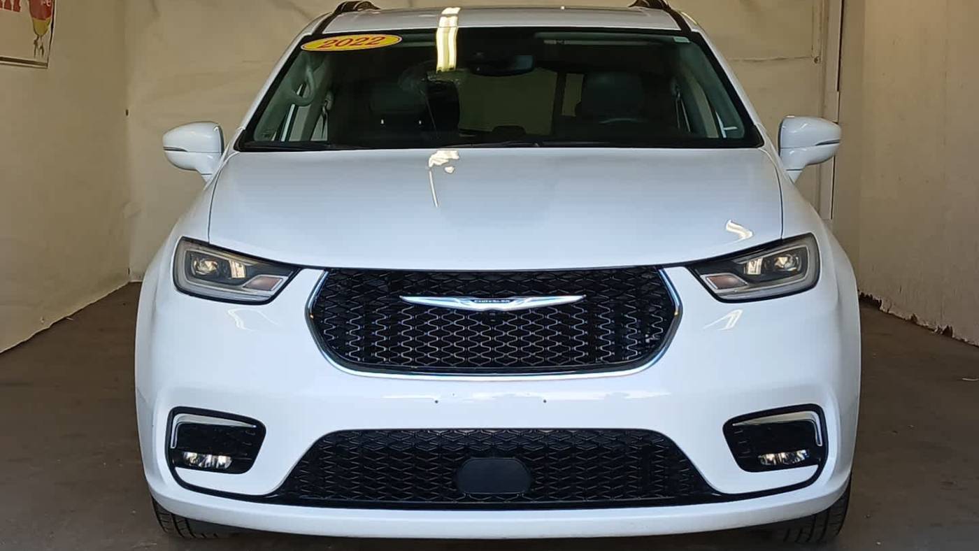2022 Chrysler Pacifica Touring L — Minivan — 76,011 mi — Red Springs, NC