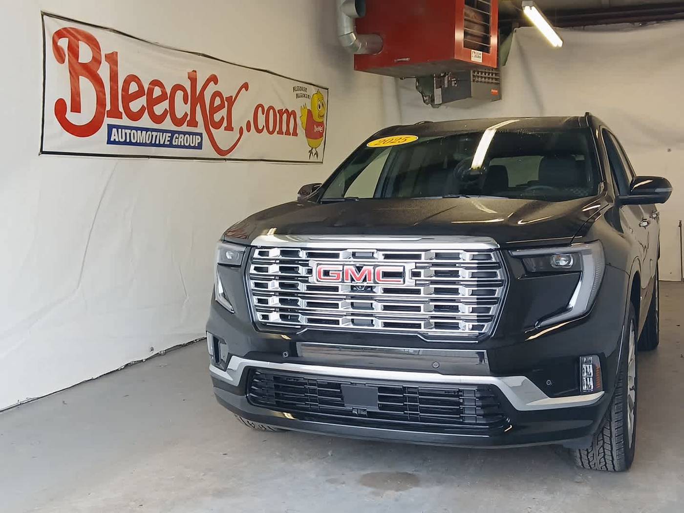 2025 GMC Acadia Denali — SUV — 655 mi — Red Springs, NC