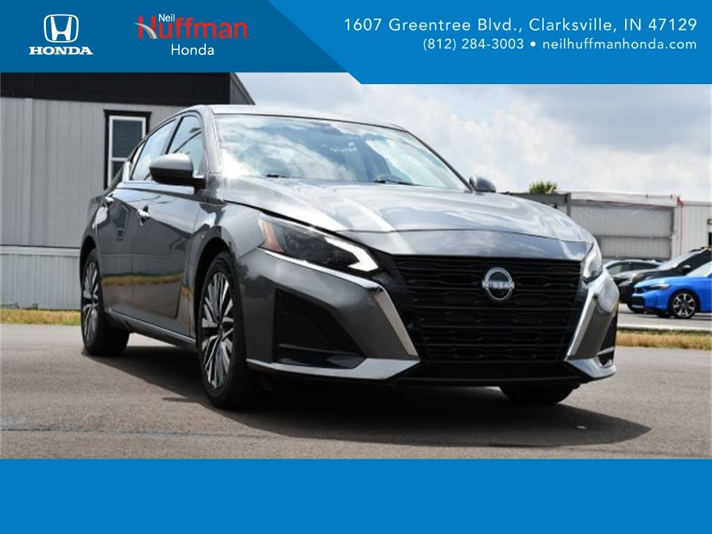 2023 Nissan Altima SV — Sedan — 55,685 mi — Clarksville, IN