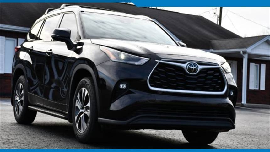 2021 Toyota Highlander XLE — SUV — 50,758 mi — Clarksville, IN