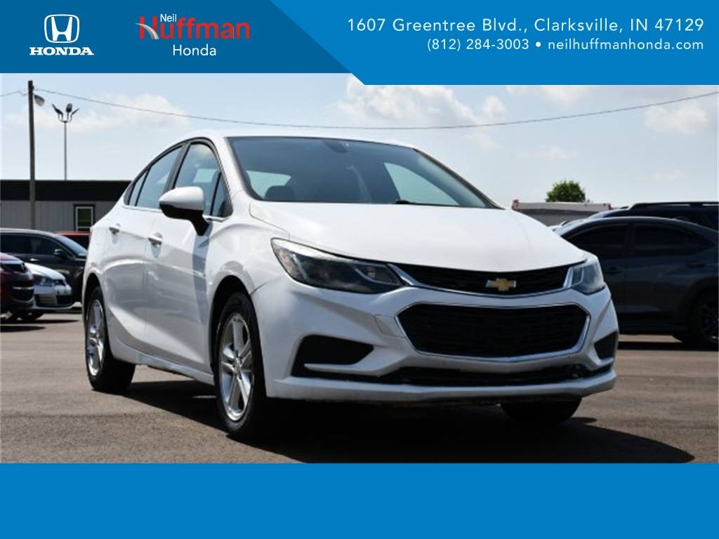 2018 Chevrolet Cruze LT — Sedan — 119,781 mi — Clarksville, IN