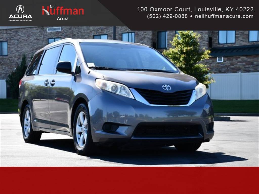 2011 Toyota Sienna Base — Minivan — 213,396 mi — Louisville, KY
