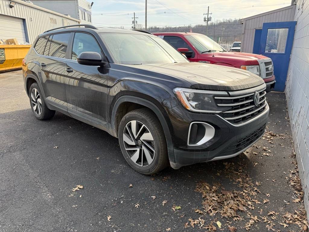 2024 Volkswagen Atlas SE with Technology — SUV — 30,615 mi — Louisville, KY