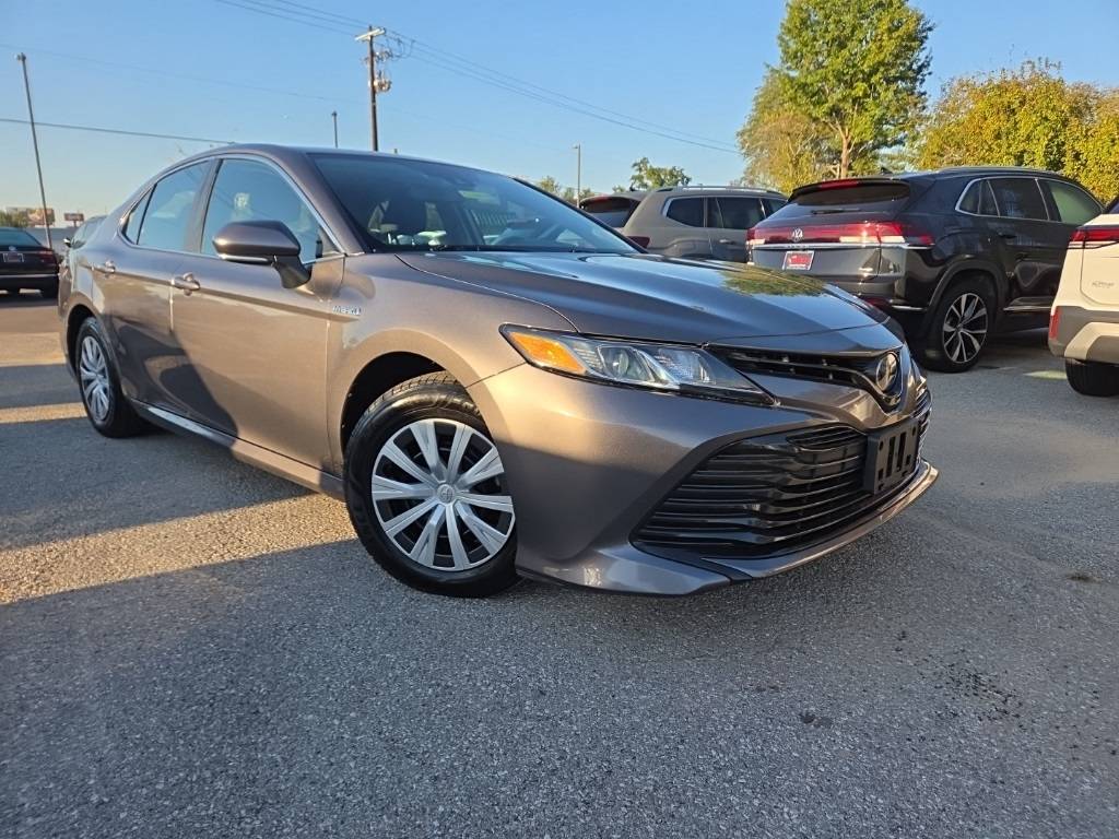 2020 Toyota Camry Hybrid LE — Sedan — 62,241 mi — Louisville, KY