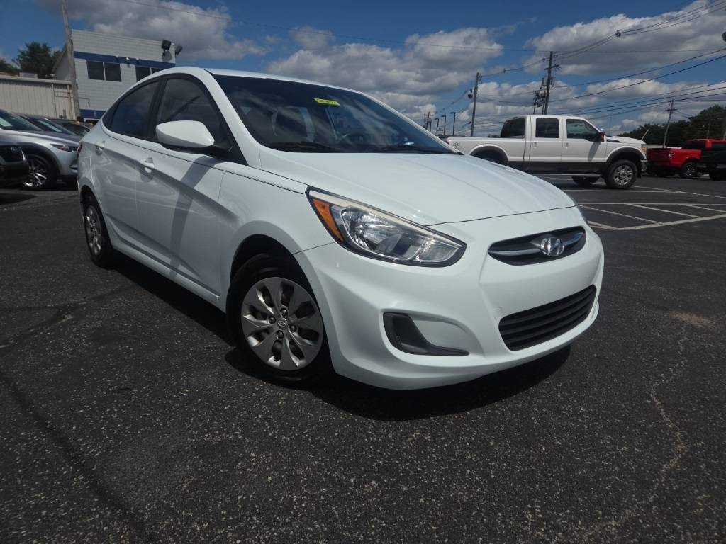 2015 Hyundai Accent GLS — Sedan — 88,581 mi — Louisville, KY