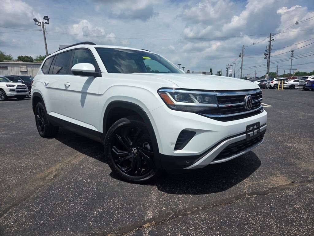 2022 Volkswagen Atlas SE with Technology — SUV — 48,038 mi — Louisville, KY