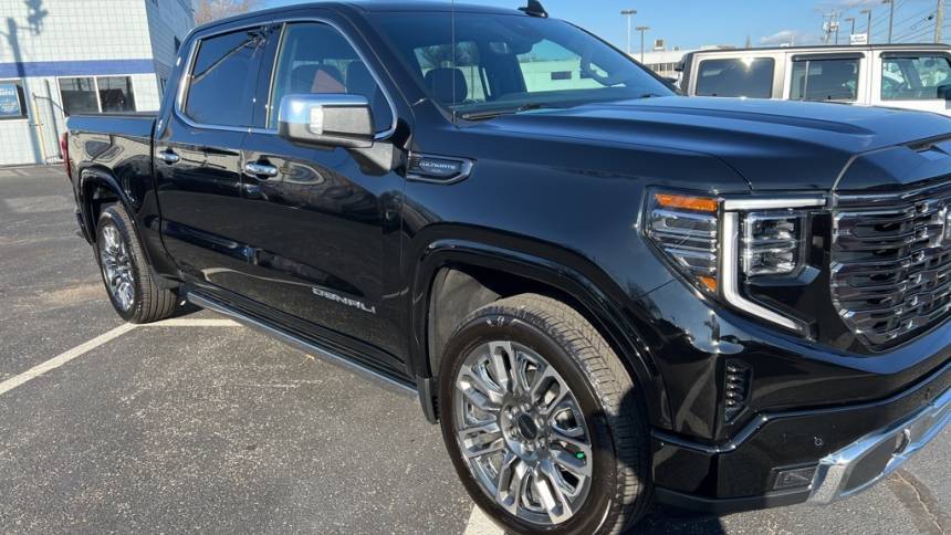 2025 GMC Sierra 1500 Denali Ultimate — Pickup Truck — 9,081 mi — Louisville, KY