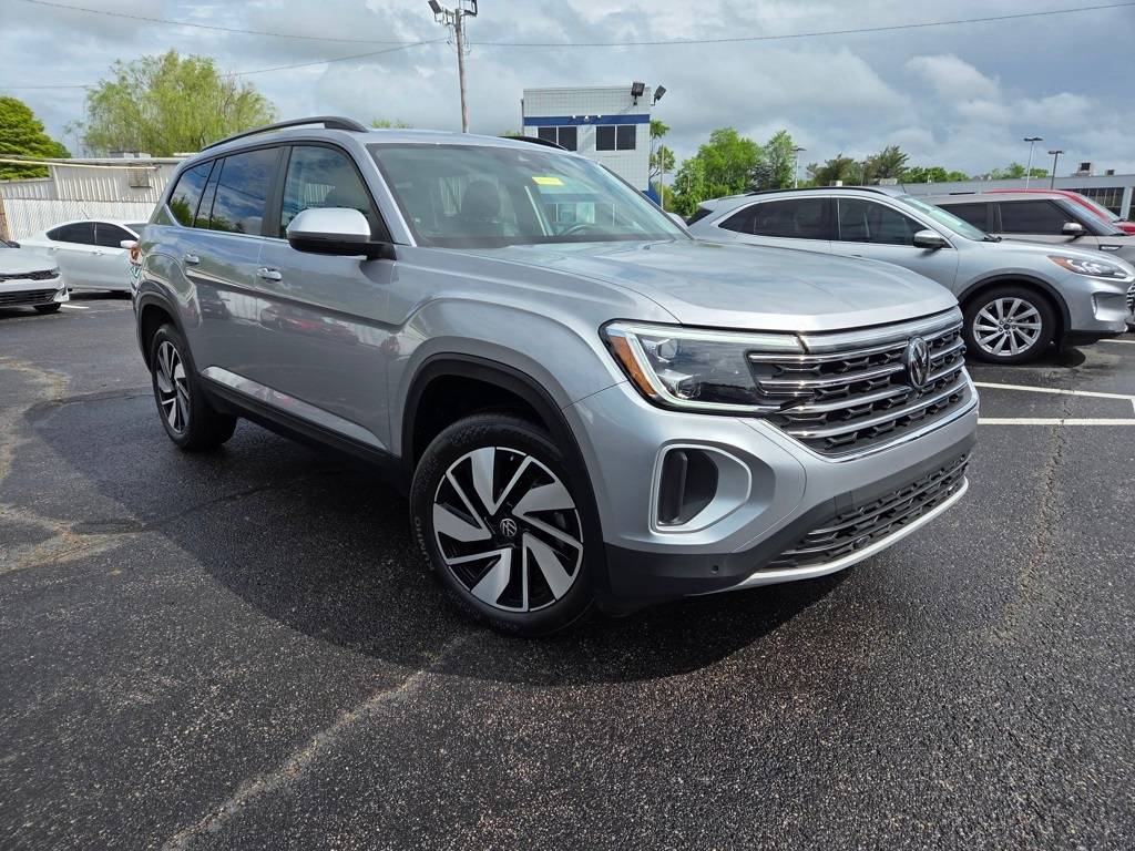 2024 Volkswagen Atlas SE with Technology — SUV — 26,180 mi — Louisville, KY