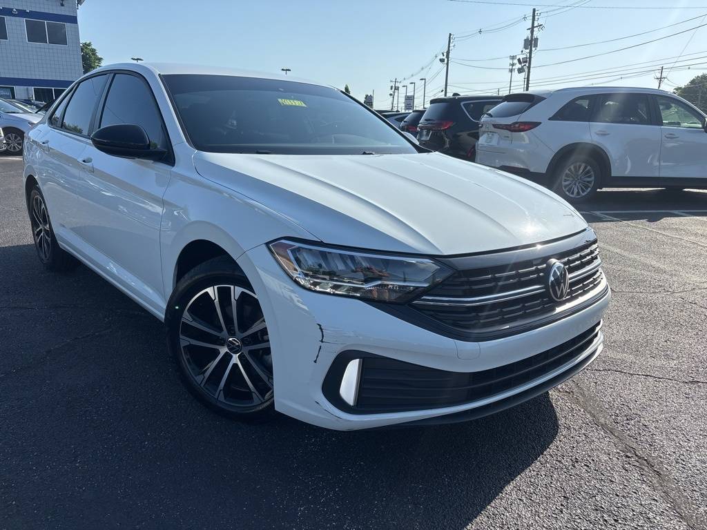 2023 Volkswagen Jetta Sport — Sedan — 28,166 mi — Louisville, KY