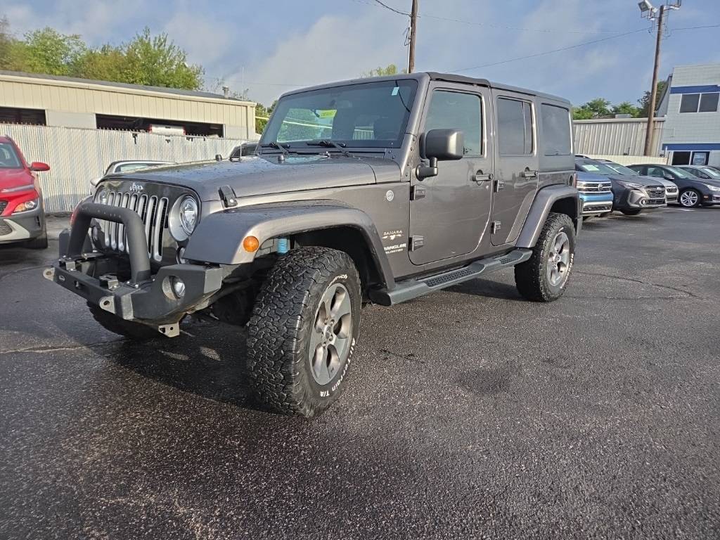 2017 Jeep Wrangler Sahara — SUV — 111,778 mi — Louisville, KY