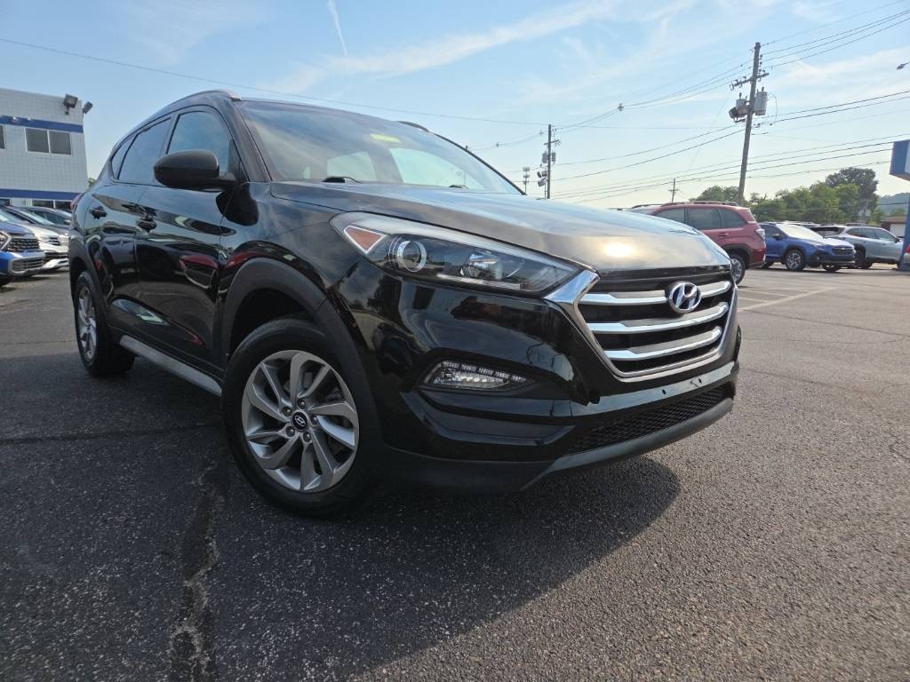 2017 Hyundai Tucson SE — SUV — 144,279 mi — Louisville, KY