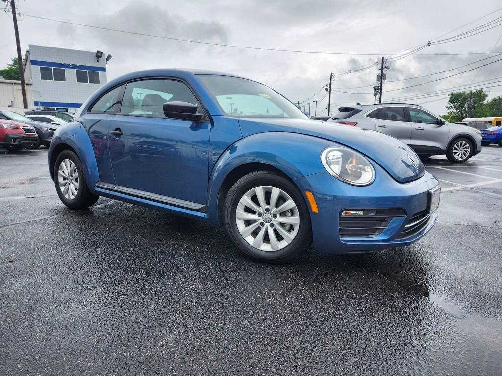 2018 Volkswagen Beetle S — Coupe — 60,442 mi — Louisville, KY