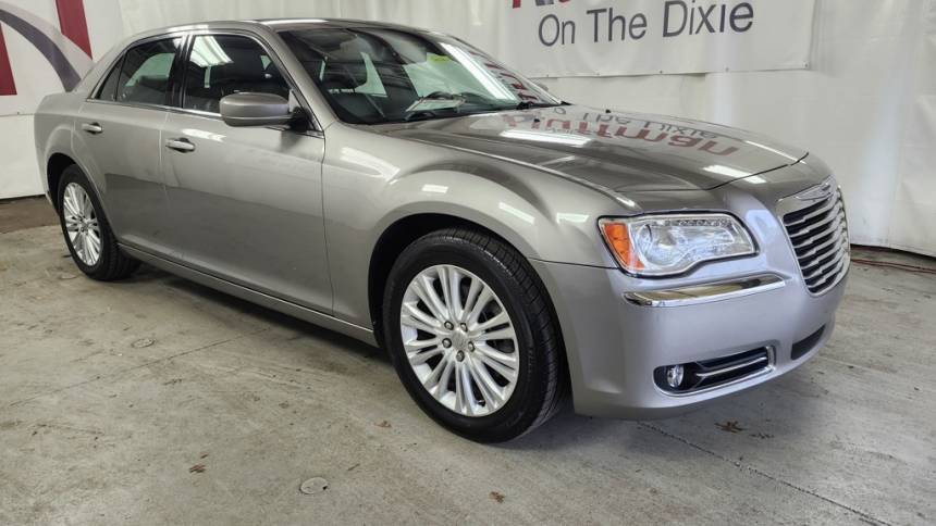 2014 Chrysler 300 Base — Sedan — 109,782 mi — Louisville, KY
