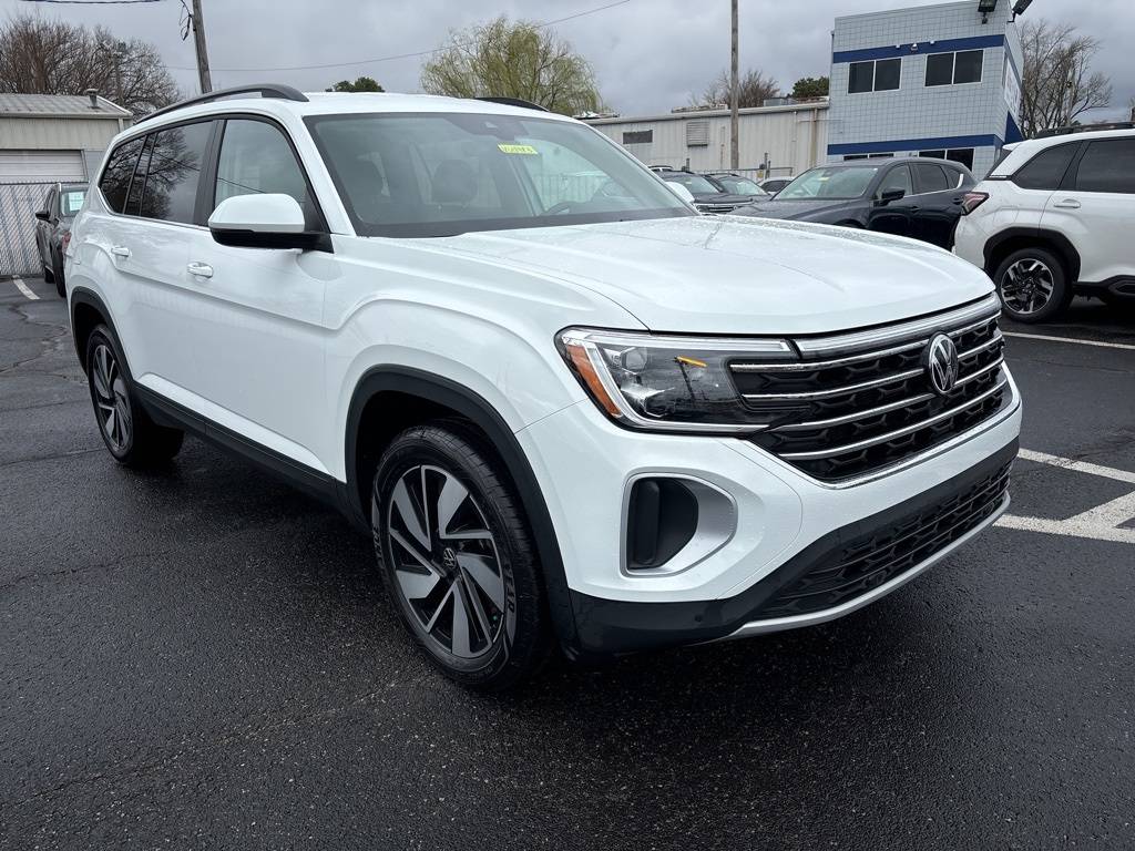 2024 Volkswagen Atlas SE with Technology — SUV — 32,316 mi — Louisville, KY