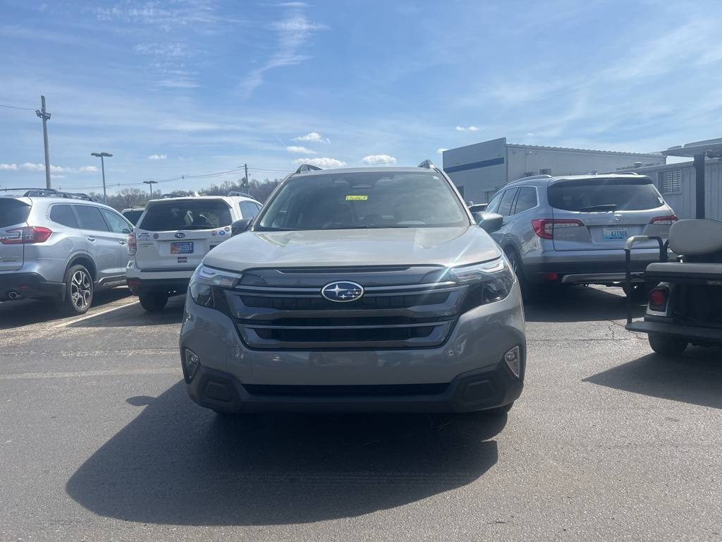 2025 Subaru Forester Premium — SUV — 4,560 mi — Louisville, KY