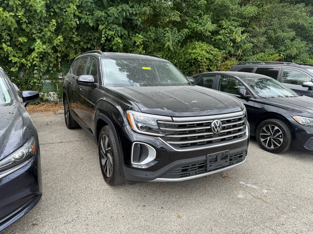 2024 Volkswagen Atlas SE with Technology — SUV — 18,502 mi — Louisville, KY