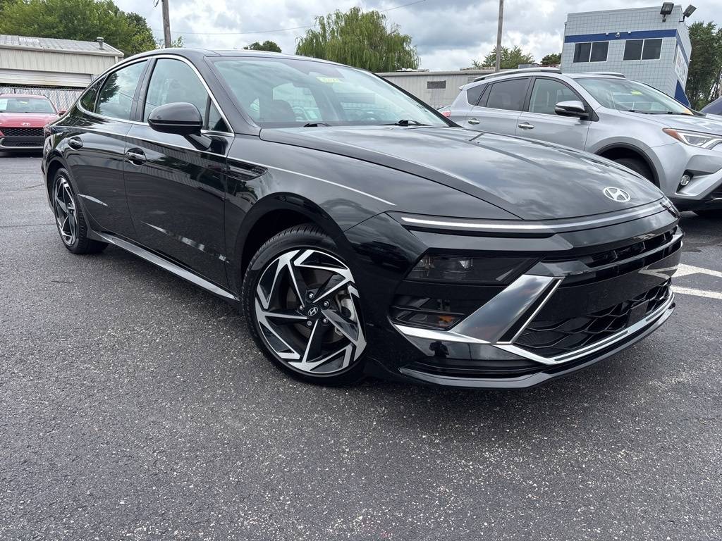 2024 Hyundai Sonata SEL — Sedan — 19,905 mi — Louisville, KY