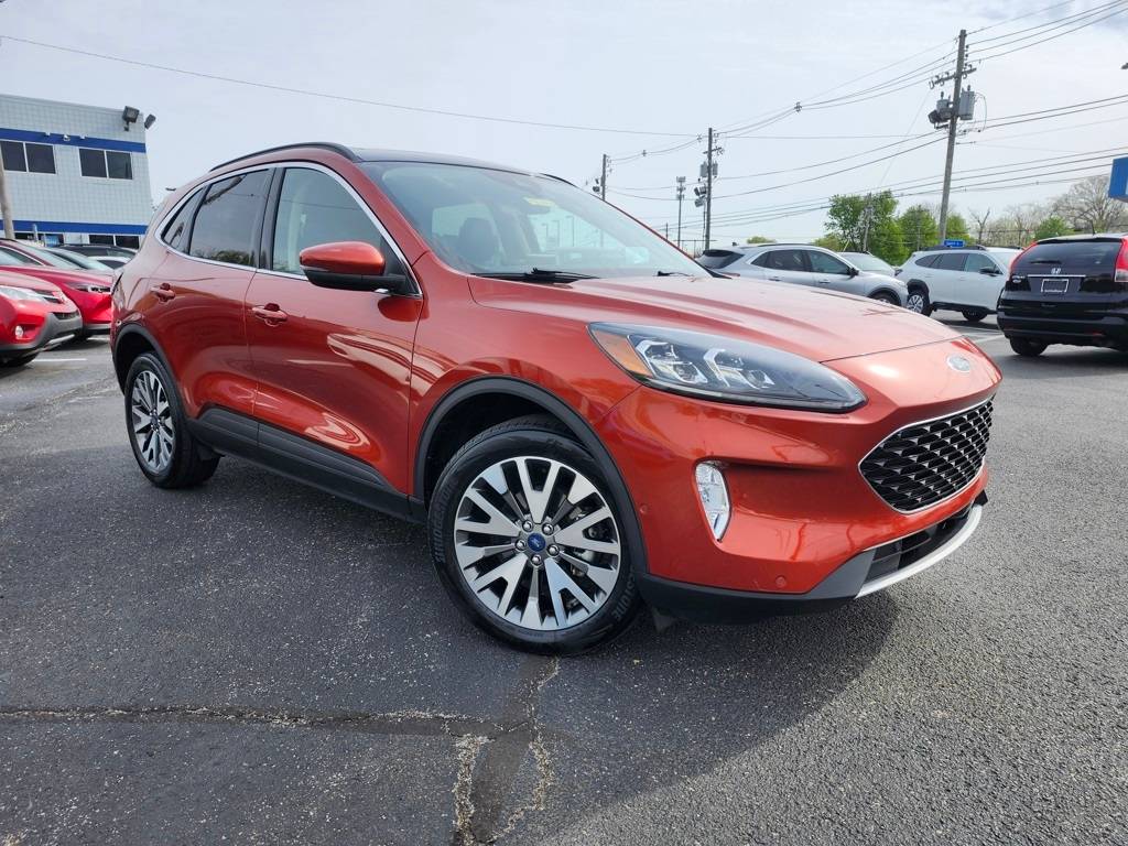 2020 Ford Escape Titanium — SUV — 22,073 mi — Louisville, KY