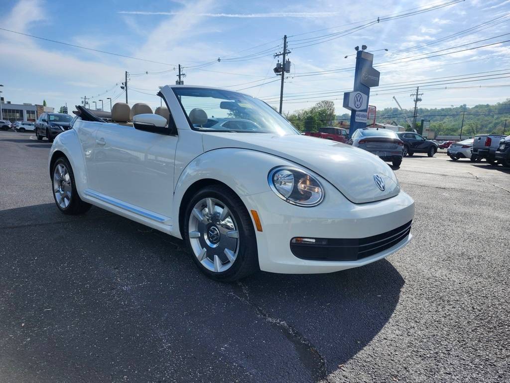 2013 Volkswagen Beetle 2.5 — Convertible — 118,363 mi — Louisville, KY